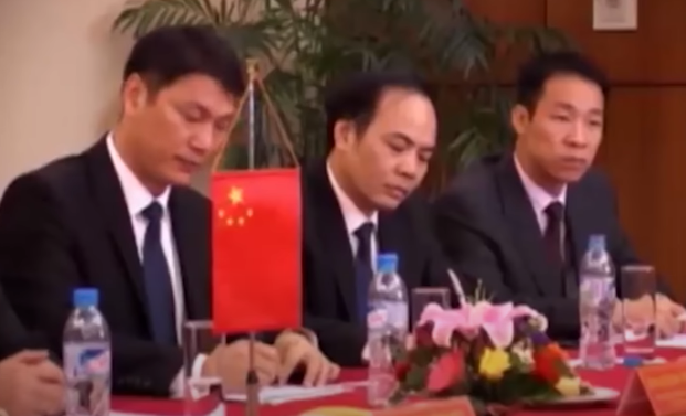 Từ thông tin này ban chuyên án đã bàn kế hoạch để đấu tranh bắt giữ kẻ cầm đầu. Những ngày sau đó, các trinh sát được cử ra Móng Cái, Quảng Ninh và Lạng Sơn để nắm tình hình đồng thời dựng chân dung đối tượng. Bên cạnh đó, Công an tỉnh Hải Dương đã gửi Công văn lên Bộ Công an đề nghị trao đổi với Công an Trung Quốc cùng phối hợp giải cứu các nạn nhân và bắt giữ đối tượng Nghĩa. 