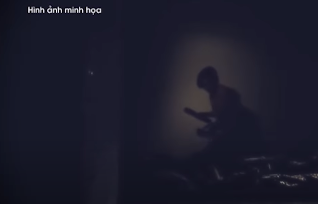 Vào đêm ngày 30/11/2020, Lê Thị Chanh tới ngủ nhà bà Lan, vào khoảng 11 giờ, sau khi bà Lan ngủ say, Chanh đã sử dụng cây chày đánh liên tục vào đầu, dùng tay bóp cổ, rồi dùng gối đè lên mặt. Sau đó, Chanh đã lấy đồ trang sức trên người nạn nhân gồm hai chiếc nhẫn, bộ còng xi men 7 chiếc, một sợi dây chuyền, một đôi bông tai; tẩy xóa dấu vết hiện trường rồi ra ngoài bắt xe bỏ trốn vào TP HCM.