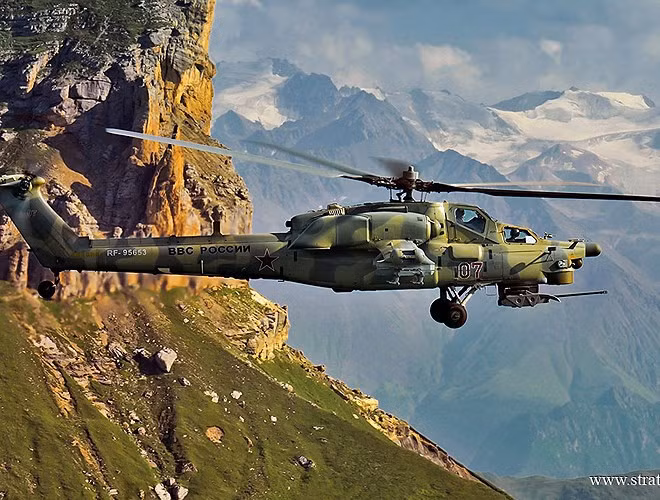 Các trực thăng Mi-28 phải đảm nhiệm hầu như tất cả nhiệm vụ: Tấn công trên mặt đất cũng như hộ tống đảm bảo an toàn các chuyến bay của máy bay vận tải từ căn cứ không quân Hmeymim đến các chiến trường nguy hiểm.