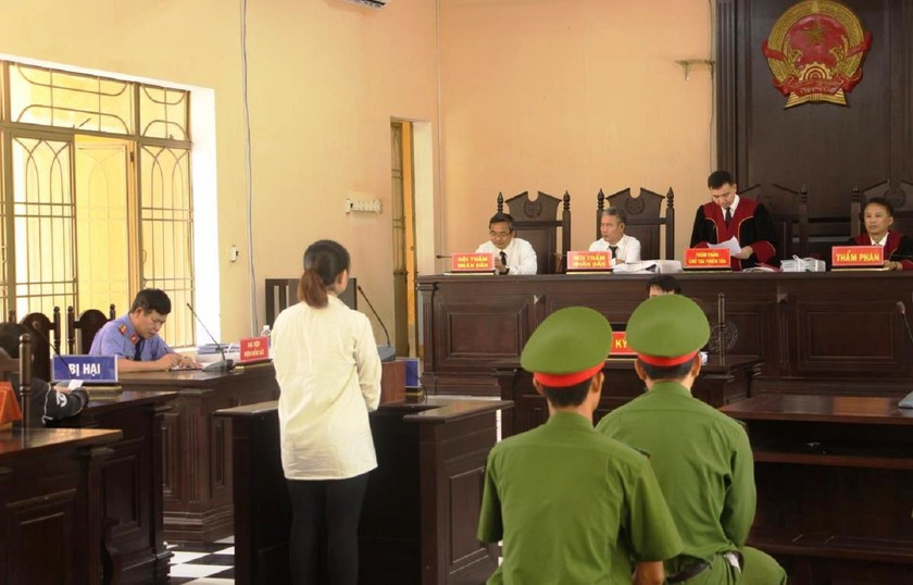 Nhờ bạn vay giúp rồi chiếm đoạt 5 tỷ, lĩnh án 12 năm tù Nho ban vay giup roi chiem doat 5 ty, linh an 12 nam tu