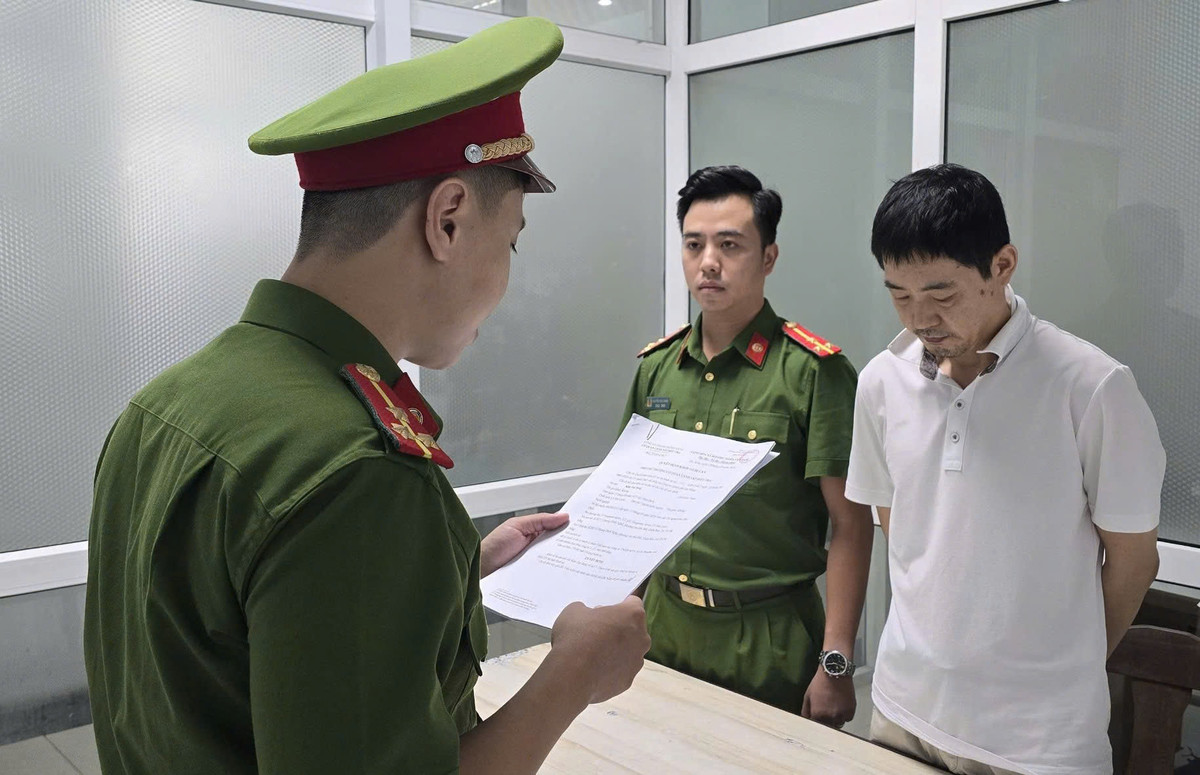 Đà Nẵng: Bắt Giám đốc người Hàn Quốc “thụt két” công ty Da Nang: Bat Giam doc nguoi Han Quoc “thut ket” cong ty