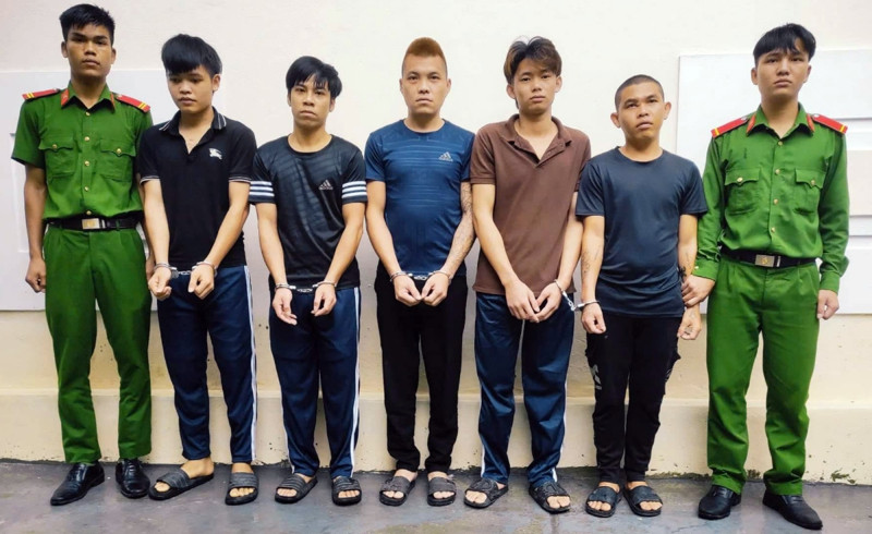 Triệt xóa nhóm đối tượng bán ma túy vào các bãi vàng Triet xoa nhom doi tuong ban ma tuy vao cac bai vang