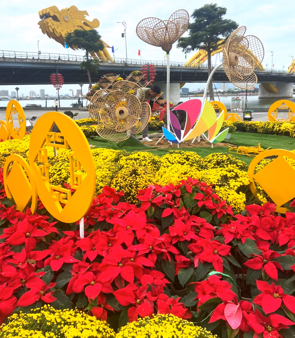 Da Nang du chi hon 18,6 ty trang tri phuc vu Tet At Ty