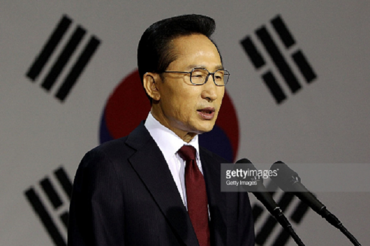 Theo hãng thông tấn Yonhap, ngày 22/3, cựu Tổng thống Hàn Quốc Lee Myung-bak đã chính thức bị cơ quan điều tra Hàn Quốc bắt giữ với một loạt cáo buộc liên quan đến tội danh tham nhũng, hối lộ,... Ảnh: Getty Images.