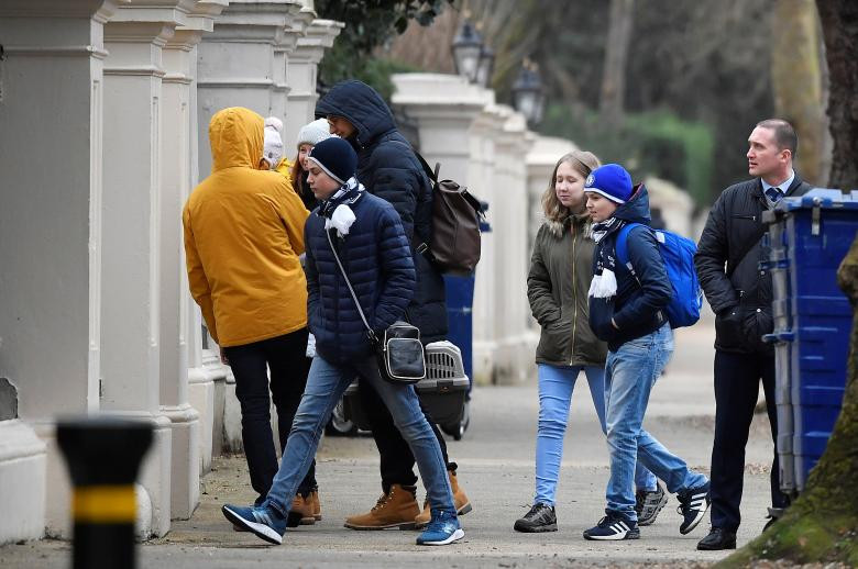 Được biết, Đại sứ Alexander Yakovenko đã tổ chức một bữa tiệc chia tay các nhà ngoại giao Nga bị trục xuất vào tối 16/3 ở London.