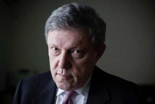 Mọi người cũng biết đến nhà kinh tế học này với vai trò là người sáng lập và từng làm lãnh đạo Đảng Yabloko Ảnh: Virtualjerusalem.