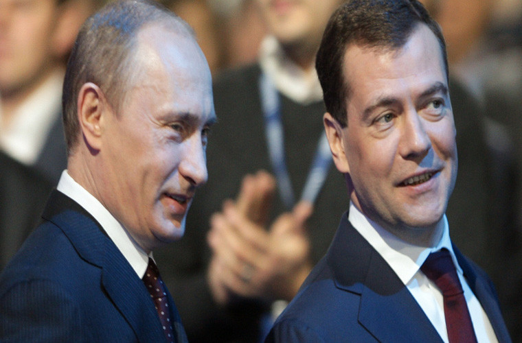 Có thể nói, chính sự phối hợp ăn ý của Tổng thống Putin với người “chiến hữu” đặc biệt Thủ tướng Nga Medvedev, đã góp phần giúp nước Nga vượt qua những khó khăn và trở lại đúng vị thế một cường quốc thế giới. Ảnh: CNN.