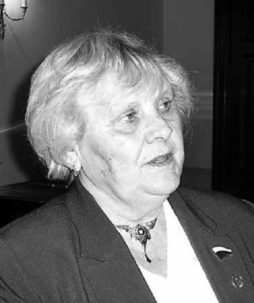 “Mặc dù vậy, các giáo viên trong trường lúc đó ai cũng tin tưởng rằng trò Putin sẽ trở thành một luật sư giỏi”, cô giáo Vera kể. Ảnh: http://novayagazeta.spb.ru