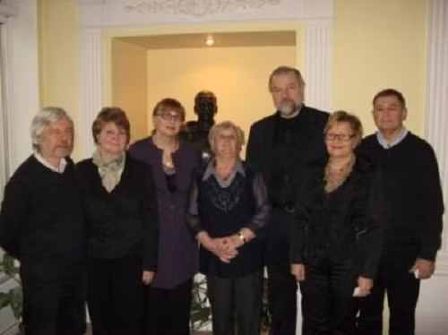 Sau khi tốt nghiệp trung học, Tổng thống Putin chọn theo học luật tại trường Đại học Quốc gia Leningrad. Quyết định này đã khiến cô giáo Vera có phần ngạc nhiên bởi lúc đó ai cũng nghĩ rằng ông sẽ vào một trường kỹ thuật. Ảnh: ruskline.ru