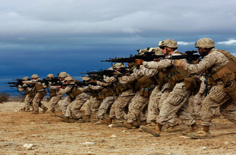 Theo Busniess Insider, Mỹ đứng đầu trong danh sách những quốc gia có lực lượng quân sự hùng mạnh nhất thế giới trong năm vừa qua, với ngân sách quốc phòng lên tới 587,8 tỷ USD cùng số quân thường trực 2.363.675 người, trang bị 13.762 máy bay và 5.884 xe tăng chiến đấu. Được biết, năm 2018, ngân sách quốc phòng Mỹ tăng lên đến 700 tỷ USD. (Nguồn ảnh: Business Insider)