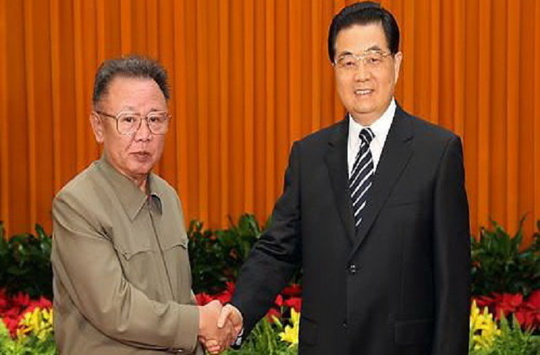 Hồi tháng 5/2011, ông Kim Jong-il đã có chuyến thăm Trung Quốc và gặp Chủ tịch Trung Quốc khi đó là ông Hồ Cẩm Đào. Ảnh: Yonhap.