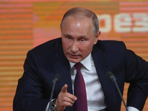 Tổng thống đương nhiệm Vladimir Putin, 65 tuổi, giữ cương vị Tổng thống Nga trong giai đoạn 2000-2008 và từ năm 2012 đến nay. Trong khoảng thời gian 2008-2012, ông giữ chức Thủ tướng Nga. Ông Putin sẽ ra tranh cử với tư cách là ứng viên độc lập trong cuộc bầu cử Tổng thống Nga diễn ra vào ngày 18/3 tới. Ảnh: Independent.