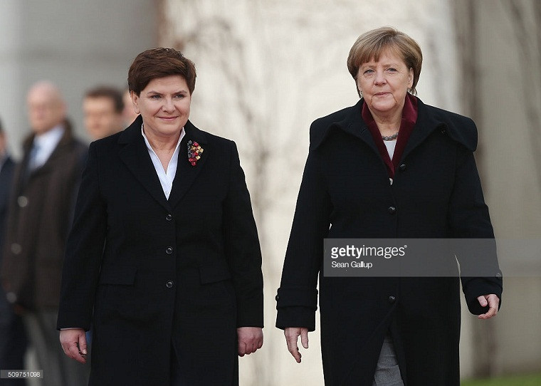 Thủ tướng Đức đương nhiệm Angela Merkel, 63 tuổi, đã giữ cương vị này trong suốt hơn 12 năm kể từ khi nhậm chức vào tháng 11/2005. Hiện tại, bà Merkel đang cố gắng thành lập chính phủ liên minh để tiếp tục nhiệm kỳ thứ tư của mình. Ảnh: Getty.