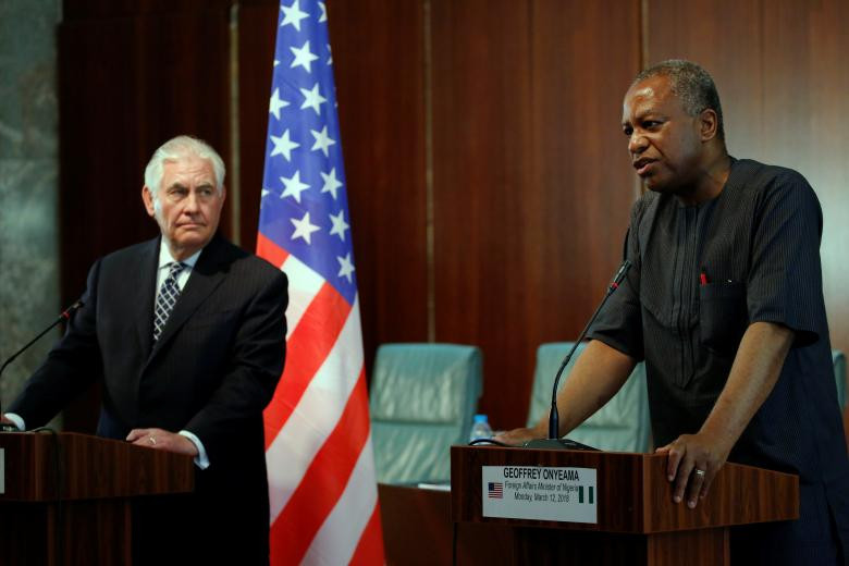 Ngoại trưởng Tillerson và người đồng cấp Nigeria tại buổi họp báo chung ở Abuja ngày 12/3/2018.