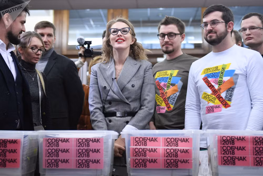 Tham gia tranh cử tổng thống, Ksenia Sobchak tự nhận mình là ứng viên “đối đầu với tất cả”.