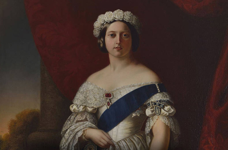 Từ ngày 1/5/1876, bà mang thêm danh hiệu Nữ hoàng Ấn Độ, dù chưa từng đặt chân đến đất nước này.