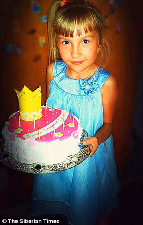 Bé Viktoria Pochankina (12 tuổi) là một trong những nạn nhân mất tích trong vụ hỏa hoạn tại trung tâm thương mại Nga. Ảnh: Siberian Times.