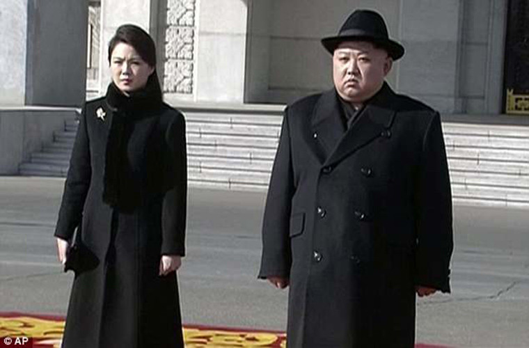 Bà Ri được cho là đã hạ sinh con đầu lòng năm 2010. Dư luận đồn đoán, hai người con tiếp theo của bà Ri chào đời vào năm 2013 và 2016 sau thời gian bà vắng mặt trước công chúng. Ảnh: AP.