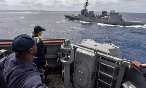 Hải quân Mỹ và lực lượng JMSDF của Nhật Bản tham gia vào cuộc tập trận MultiSail 2018 từ ngày 8-14/3. Ảnh: American Military News.