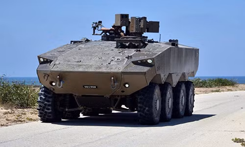Nguyên mẫu Eitan 8 bánh đầu tiên của Israel lần đầu được tiết lộ vào tháng 8/2016. Ảnh: Bộ Quốc phòng Israel.