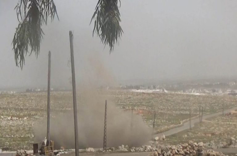 Còn tại Aleppo, ngày 28/3, Mặt trận Giải phóng Syria (SLF) đã mở cuộc tấn công nhằm vào phiến quân HTS ở phía tây tỉnh này, qua đó tiêu diệt hai tay súng khủng bố và giành lại quyền kiểm soát ngôi làng Bsartun. Ảnh: SF.