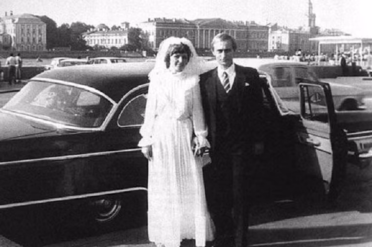 Tổng thống Putin kết hôn với bà Lyudmila năm 1983.