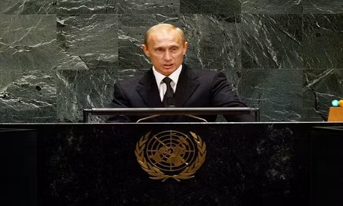 Tổng thống Putin phát biểu tại Liên Hợp Quốc hồi năm 2003.