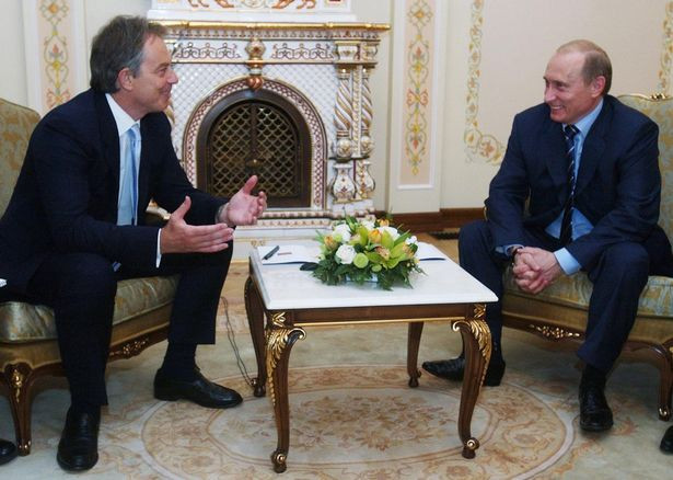 Thủ tướng Anh Blair thăm nhà lãnh đạo Nga Putin tại nhà riêng của ông.