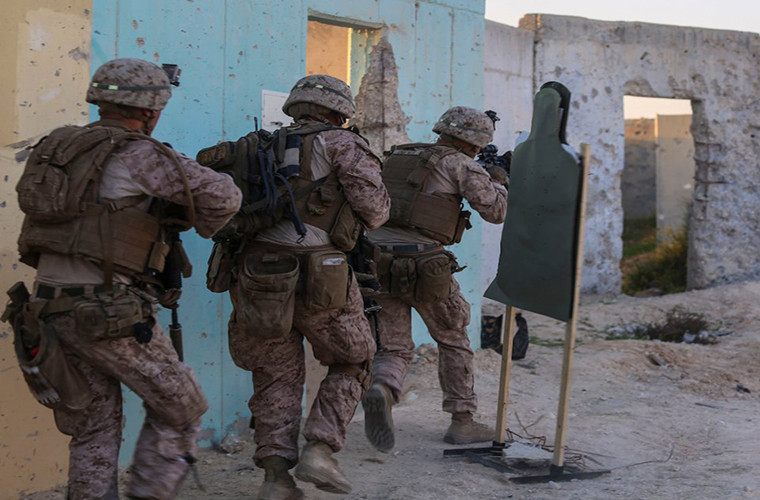 Binh sĩ Quân đội Mỹ và Israel truyền cho nhau kinh nghiệm chiến trường tích lũy được tại những vùng chiến sự mà họ được triển khai trước đó.