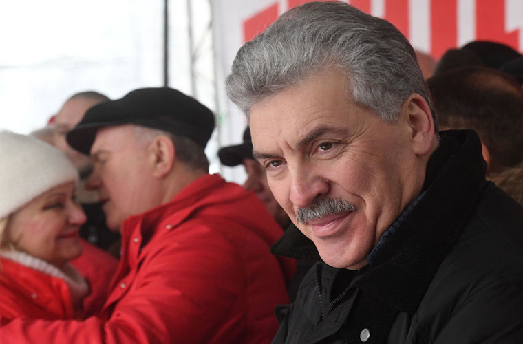 Sự nghiệp chính trị của ông Pavel bắt đầu vào năm 1997 sau khi ông được bầu vào cơ quan lập pháp khu vực Moscow.