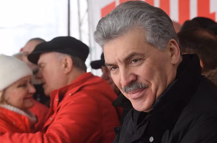 Sự nghiệp chính trị của ông Pavel bắt đầu vào năm 1997 sau khi ông được bầu vào cơ quan lập pháp khu vực Moscow.