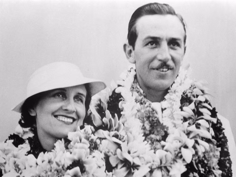 Khi công ty Walt Disney do ông thành lập hoạt động ổn định, Disney và vợ ông, bà Lillian, đã dành thời gian đi du lịch và tới các khu nghỉ dưỡng.