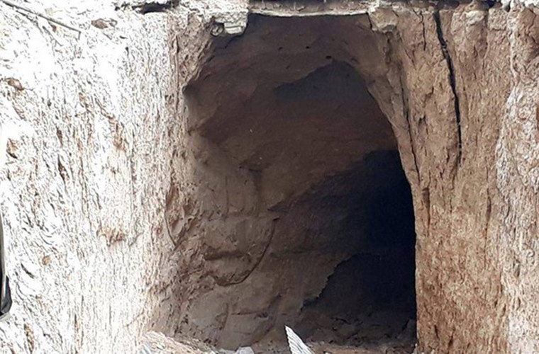 Một lối vào đường hầm.