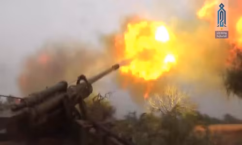 Cũng tại Aleppo, phiến quân HTS đang chuẩn bị mở cuộc tấn công nhằm chiếm lại quyền kiểm soát thị trấn chiến lược Dart Izza từ tay nhóm phiến quân Jahbat Tahrir Souriya. Ảnh: AMN.