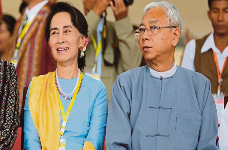 Ông Htin Kyaw sinh ngày 20/7/1946 tại Kung Yangon, vùng Hanthawaddy. Ông là một nhà văn, học giả và chính trị gia người Myanmar. Ảnh: Reuters.