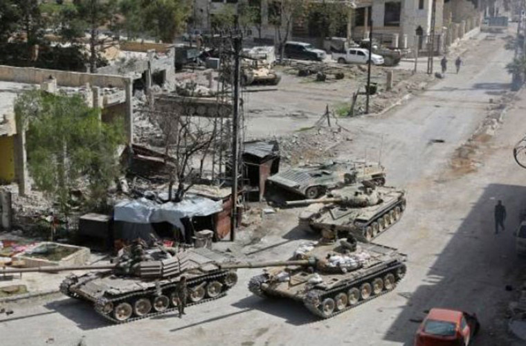 Còn tại Deir Ezzor, phiến quân IS được cho là sẵn sàng mở cuộc tấn công nhằm vào lực lượng chính phủ Syria ở phía đông tỉnh sau khi Lực lượng Dân chủ Syria (SDF) do Mỹ hậu thuẫn tuyên bố ngừng các cuộc tấn công nhằm vào nhóm khủng bố này. Ảnh: FNA.