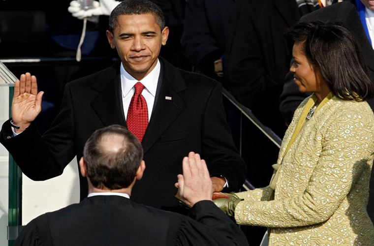 “Đây là lần đầu tiên kể từ khi kết hôn chúng tôi sống bảy ngày trong một ngôi nhà với những lịch trình và quy tắc giống nhau”, bà Michelle chia sẻ với New York Times về khoảng thời gian đầu sống trong Nhà Trắng năm 2009.