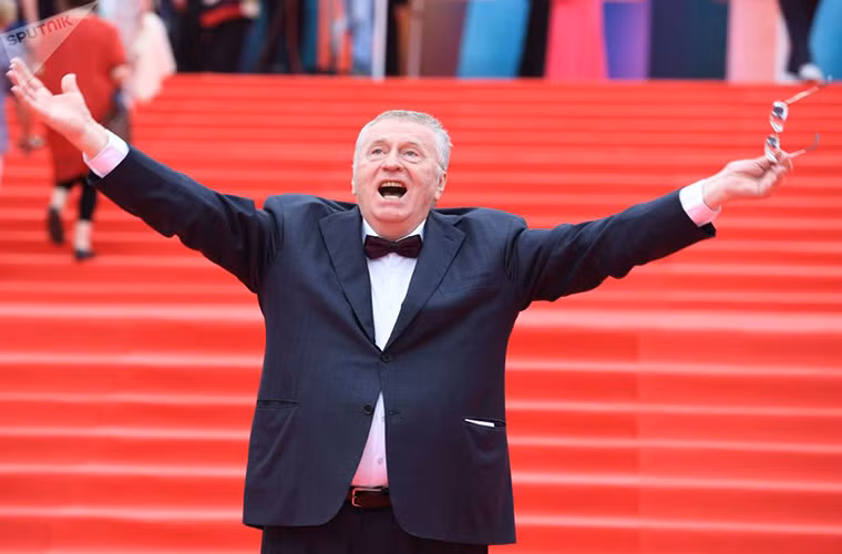 Ông Zhirinovsky dự lễ bế mạc liên hoan phim quốc tế lần thứ 39 tại Moscow.