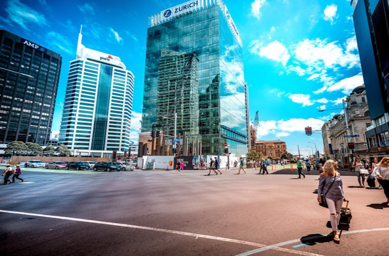 Năm 1893, New Zealand trở thành quốc gia tự trị đầu tiên trên thế giới nơi toàn bộ phụ nữ đều có quyền đi bỏ phiếu trong cuộc bầu cử quốc hội theo quy định của pháp luật.