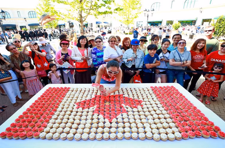 Bộ trưởng Tài chính Canada Bill Morneau đã công bố kế hoạch ngân sách liên bang năm 2018, trong đó tập trung vào trao quyền cho phụ nữ và đưa phụ nữ trở thành nhân tố quan trọng trong lực lượng lao động của nước này.