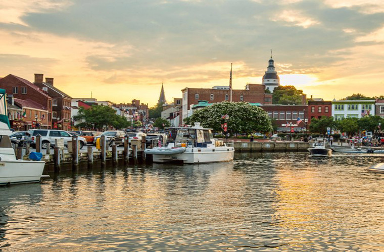 Thành phố Annapolis nằm trên Vịnh Chesapeake xinh đẹp là thủ phủ của bang Maryland.