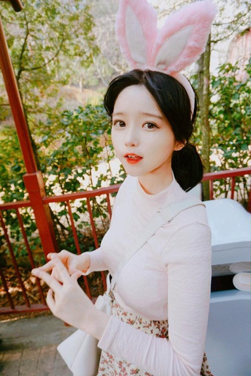 Gương mặt xinh xắn, ngây thơ và đôi mắt to tròn như trẻ nhỏ của Eun Hye khiến người đối diện luôn cảm thấy muốn yêu thương "cưng chiều". Đó cũng là một lợi thế rất tốt giúp Eun Hye hóa thân và các nhân vật trong truyện tranh thành công.