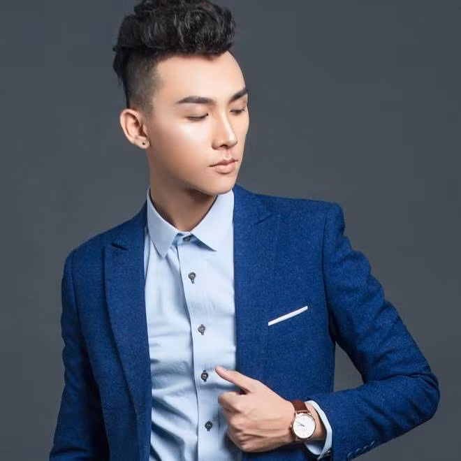 Nhiều fan nữ tỏ ra tiếc nuối khi phát hiện ra Anh Tú quá muộn, chàng trai này đã trót lên xe bông. Ảnh: FBNV.