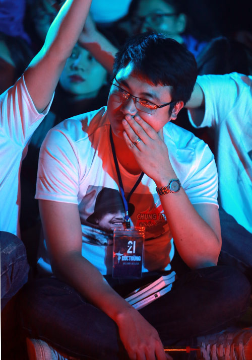 Nen ruc sang dem sinh nhat Buc Tuong nho Tran Lap-Hinh-14