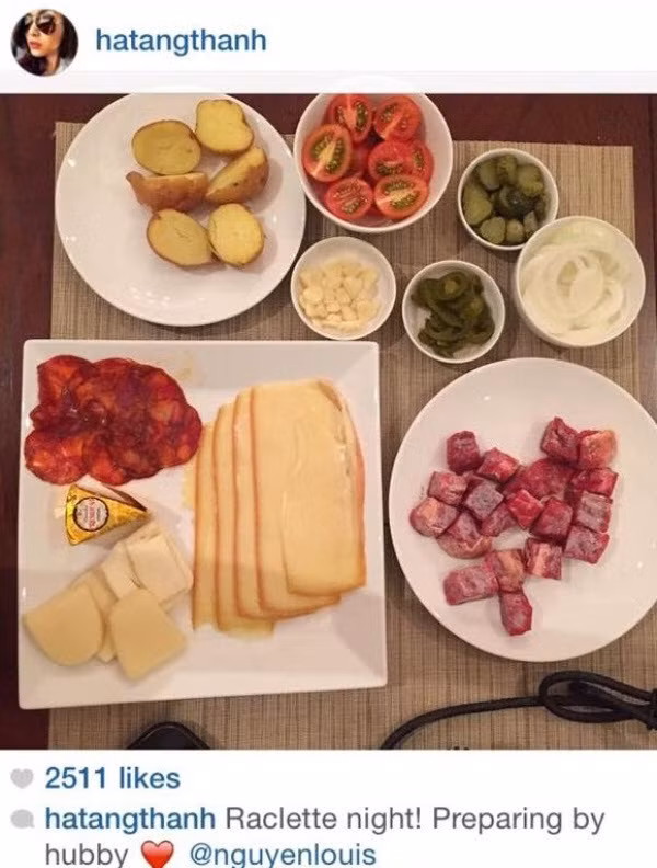 Chỉ có việc hôn này mới giúp tránh được chiến tranh lạnh. Kính mong tòa nhanh chóng giải quyết tình trạng của chúng tôi. Nếu không tôi buộc phải đơn phương thực hiện. Về tài sản chung: Tài sản chung duy nhất của vợ chồng tôi là tình yêu, tôi xin được giữ nguyên và không có nhu cầu chia chác. Để thực hiện việc hôn này, tôi xin tòa yêu cầu mỗi bên đóng góp tài sản riêng của mình là… cái miệng. Ai không thực hiện thì bên kia có quyền tự ý… tấn công".