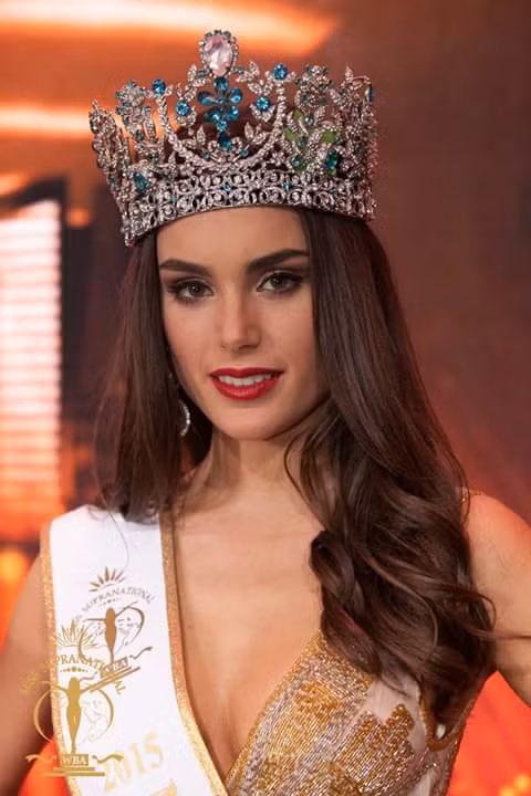 Người đẹp Paraguay từng được so sánh với thiên thần Victoria’ Secret Alessandra Ambrosio.