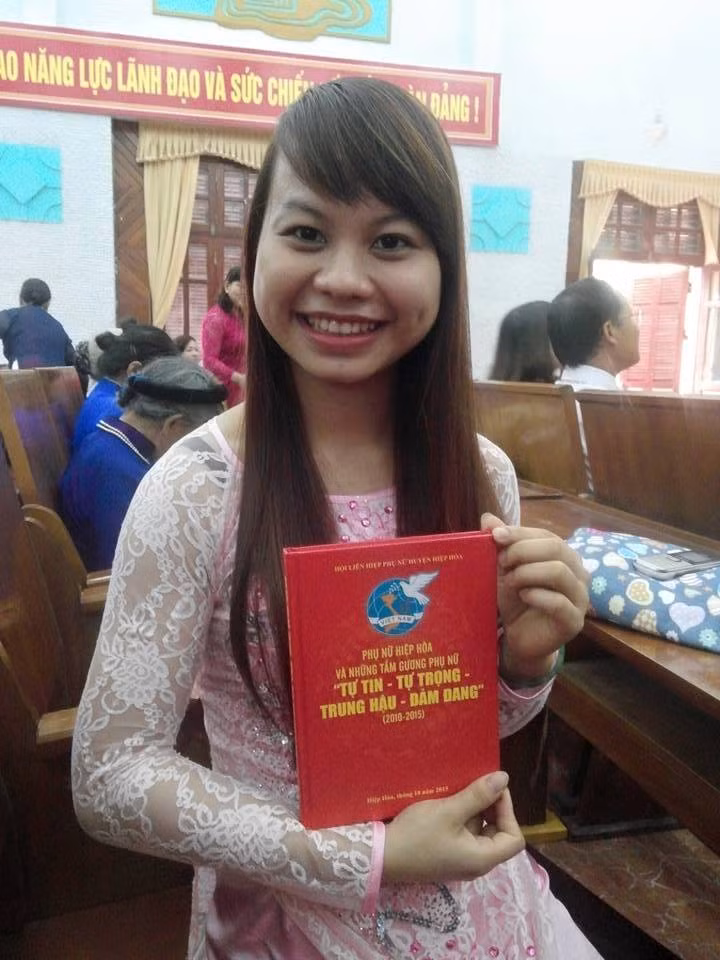 Dù đã mất đi một chân nhưng khi vết thương lành, Lệ Thu đã ngay lập tức tự tập di chuyển, đi lại bằng một chân bên trái cùng với sự trợ giúp của 2 chiếc nạng. Cô gái một chân có thể tự làm nhiều công việc khác, tự đi học bằng xe đạp khiến các bạn cùng trang lứa, thầy cô rất khâm phục.