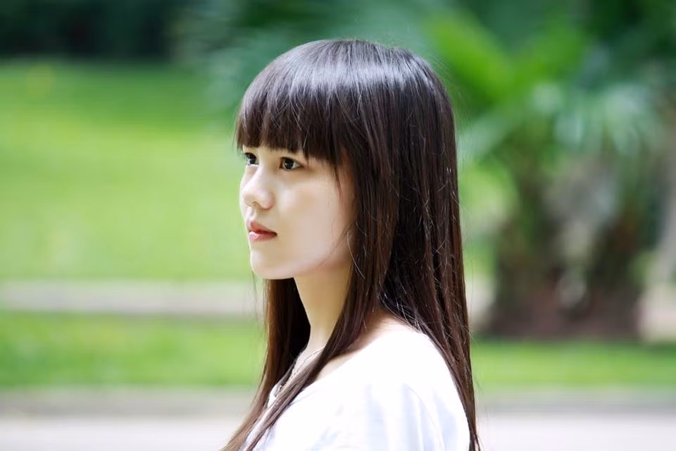 Được gọi là một thiên tài nhưng Hương Bike vẫn luôn khiêm tốn, chuyên nghiệp trong công việc và luôn đề cao chất lượng những sản phẩm của công ty. Hương Bike từng chia sẻ với báo chí rằng: “Thiên tài không phải là người làm ra thứ mà người khác cảm thấy quá phức tạp tới mức chẳng mấy ai dùng được, mà nên là tạo ra thứ mà rất nhiều người dùng được và khiến cuộc sống tốt đẹp hơn. Nếu nghĩ như thế, tôi cũng xứng đáng với chữ thiên tài đó chứ!.