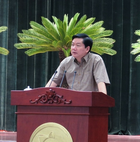 Bí thư Đinh La Thăng tại hội nghị sáng nay. Ảnh: Báo Giao thông.