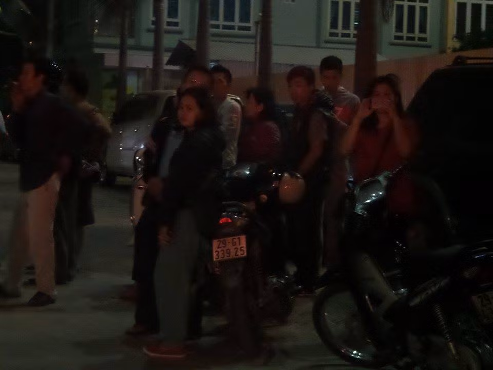 Cháy chung cu Guom Palaza , hàng tram nguòi tháo chạy giua dem-Hinh-7